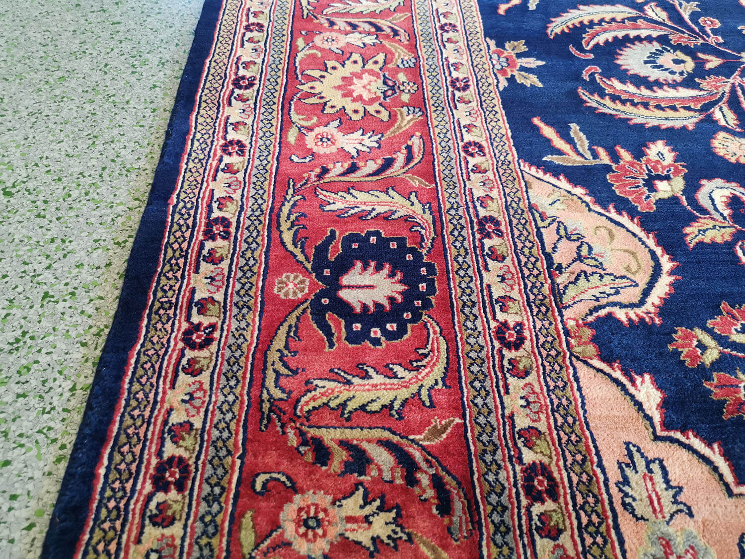 Indo Sarugh 69512787