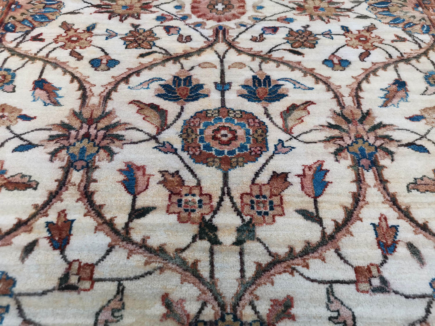 Samarkand Moghal 01 creme - pfirsich