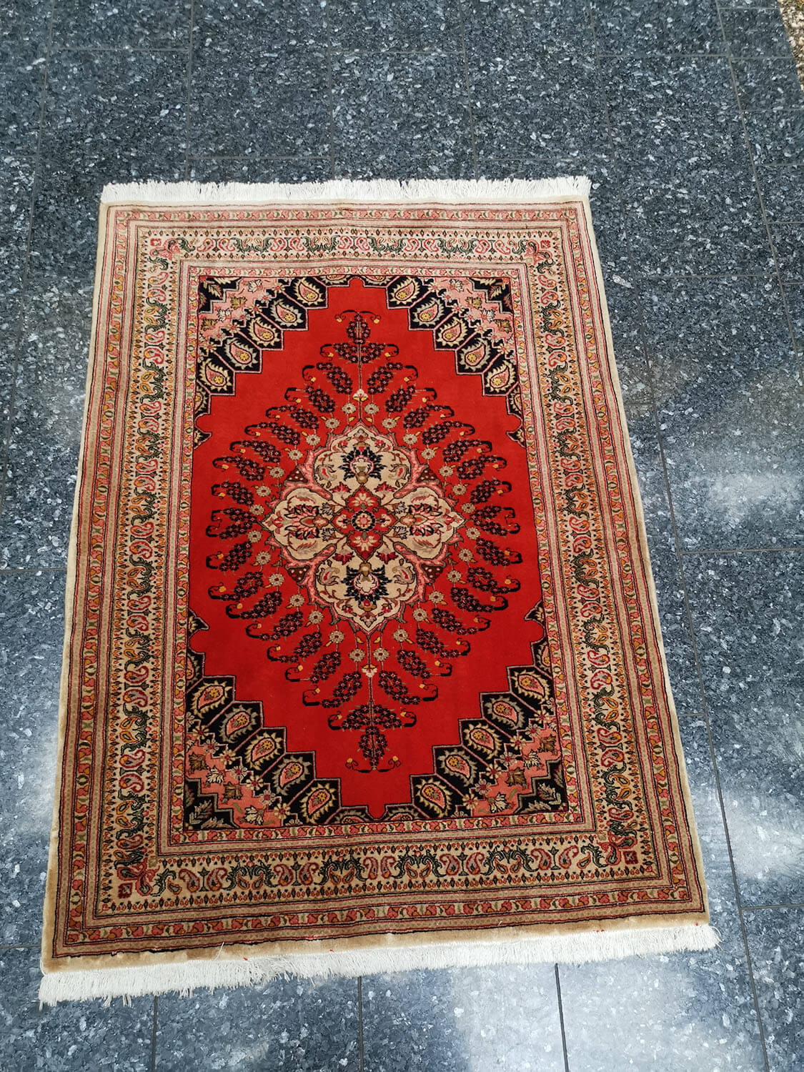 Ghom Irán 2354-7464