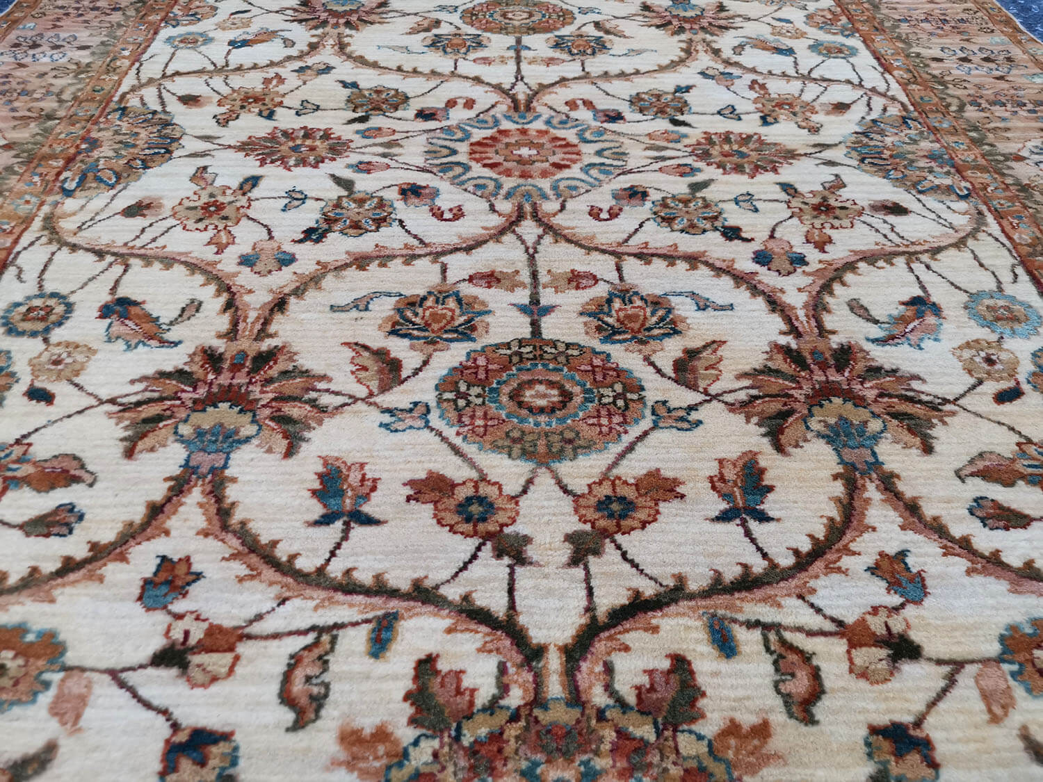 Samarkand Moghal 18 creme - pfirsich