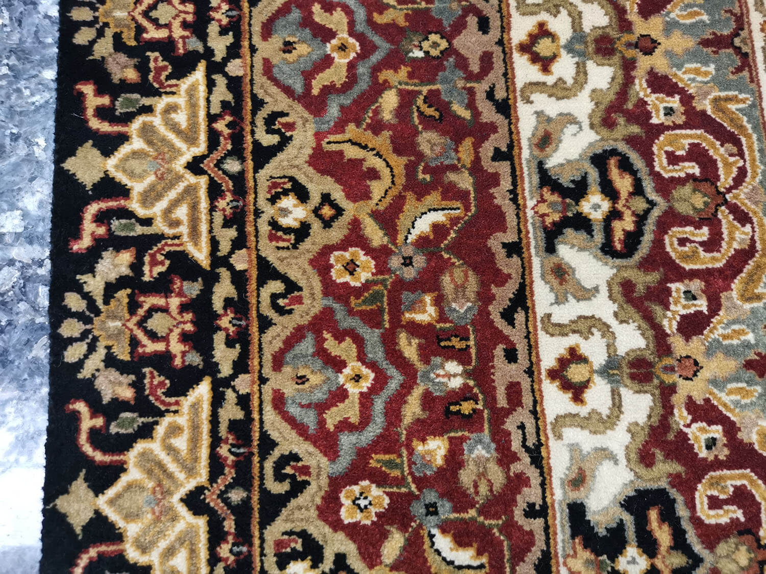 Caral 644 ivory - red