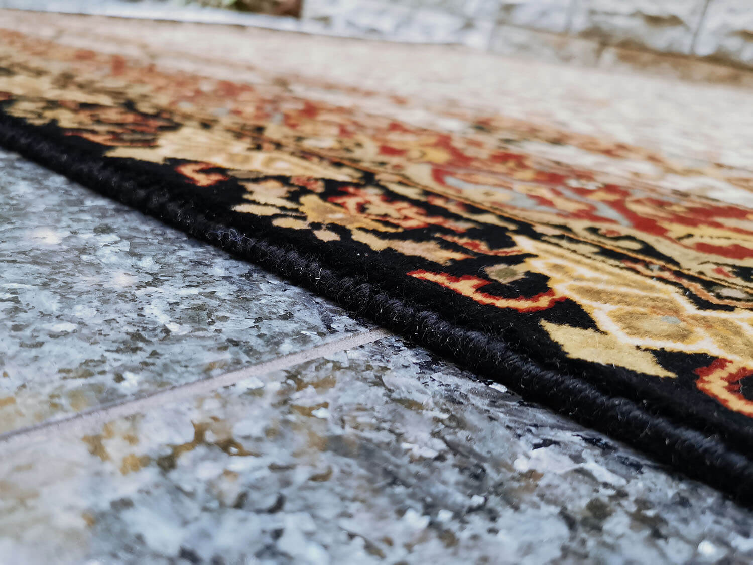 Caral 644 ivory - red