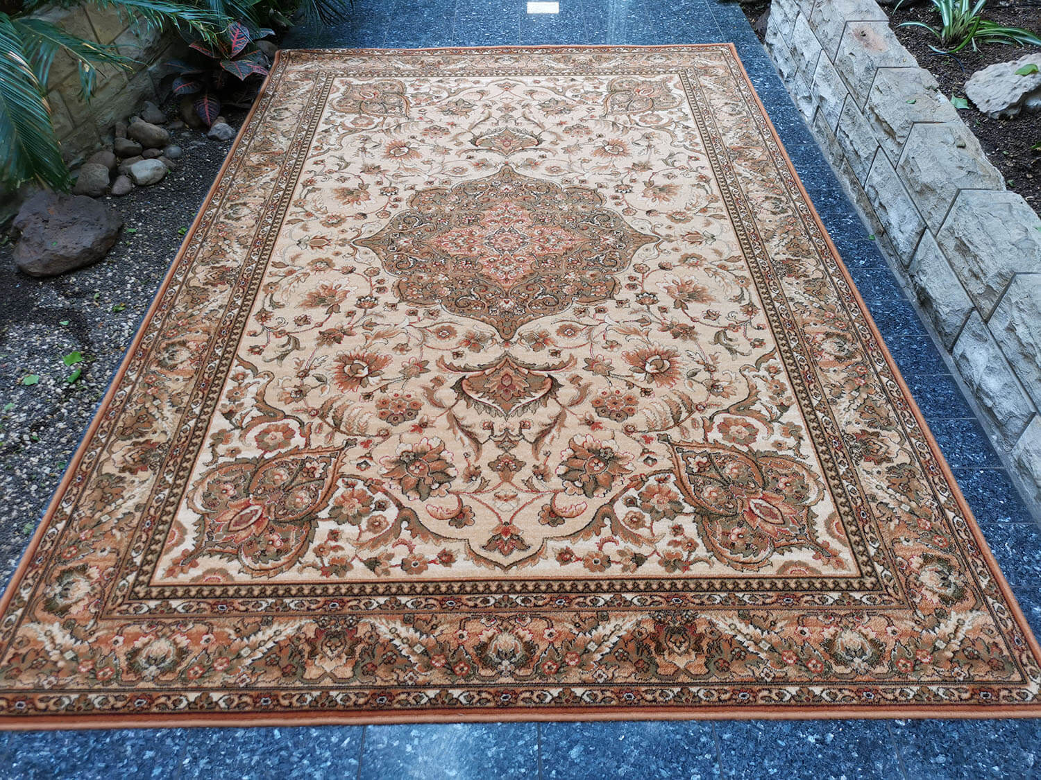 Hathor sahara Isfahan