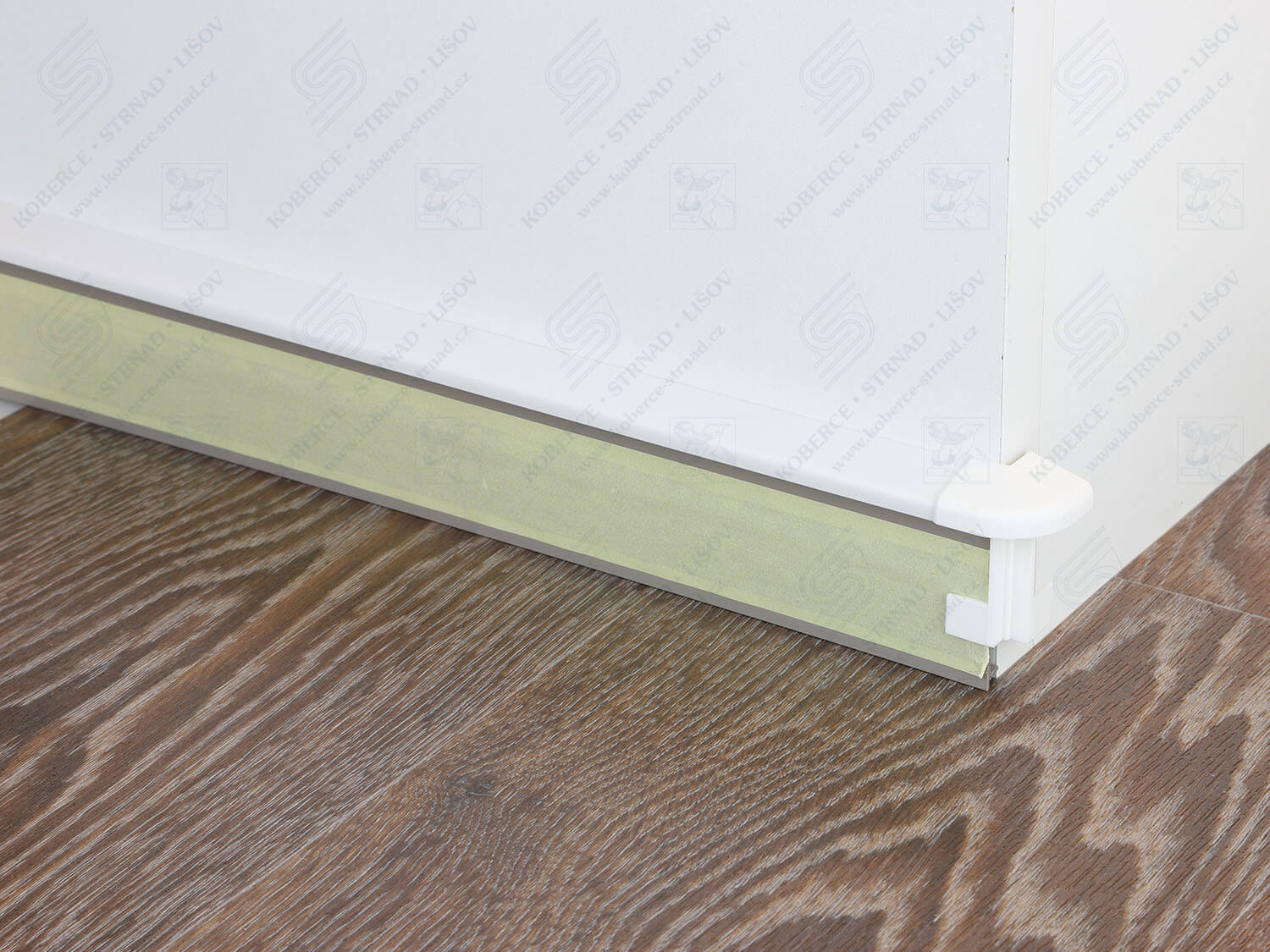 Kobercová lišta TL 51 117 bílá