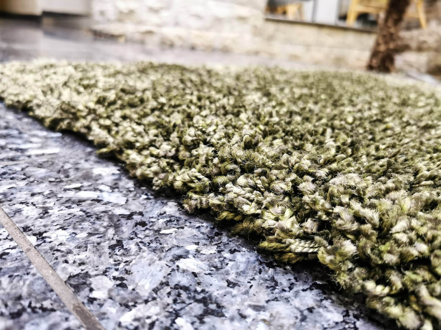 Luxury Shaggy 7001-440 olive dark