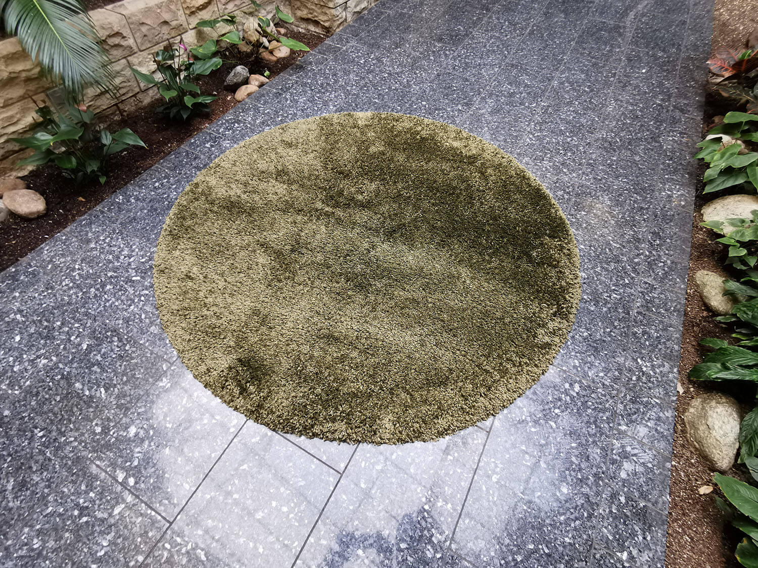 Luxury Shaggy 7001-440 olive dark kruh