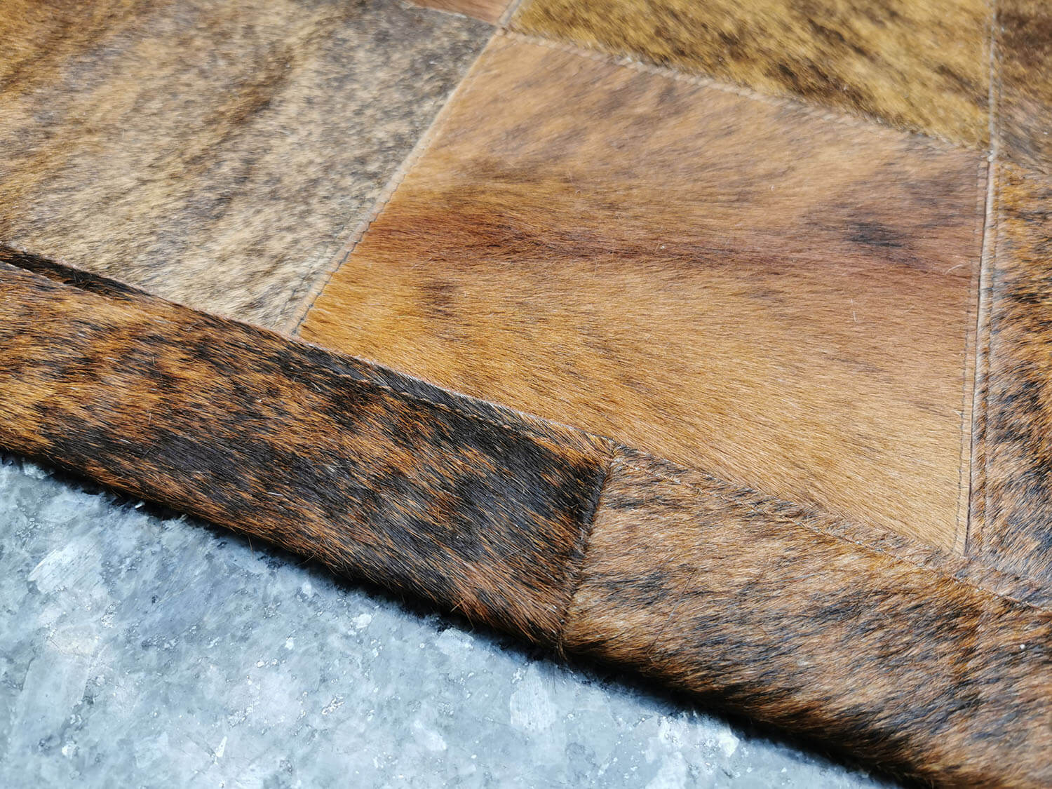 Feel Cowhide hnědá 60x115 cm