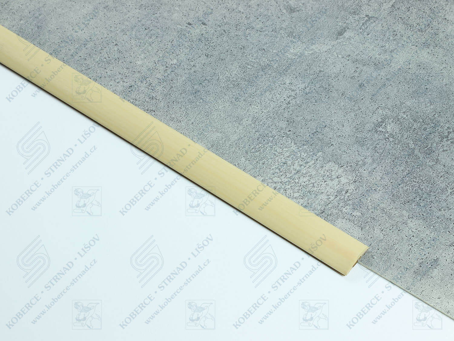 Oblouk 30 mm H40 Javor přechodová lišta samolepící 