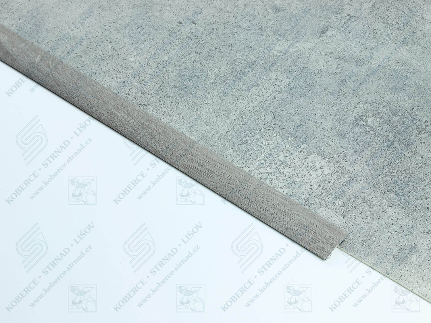 Oblouk 30 mm H61 Dub šedý přechodová lišta samolepící