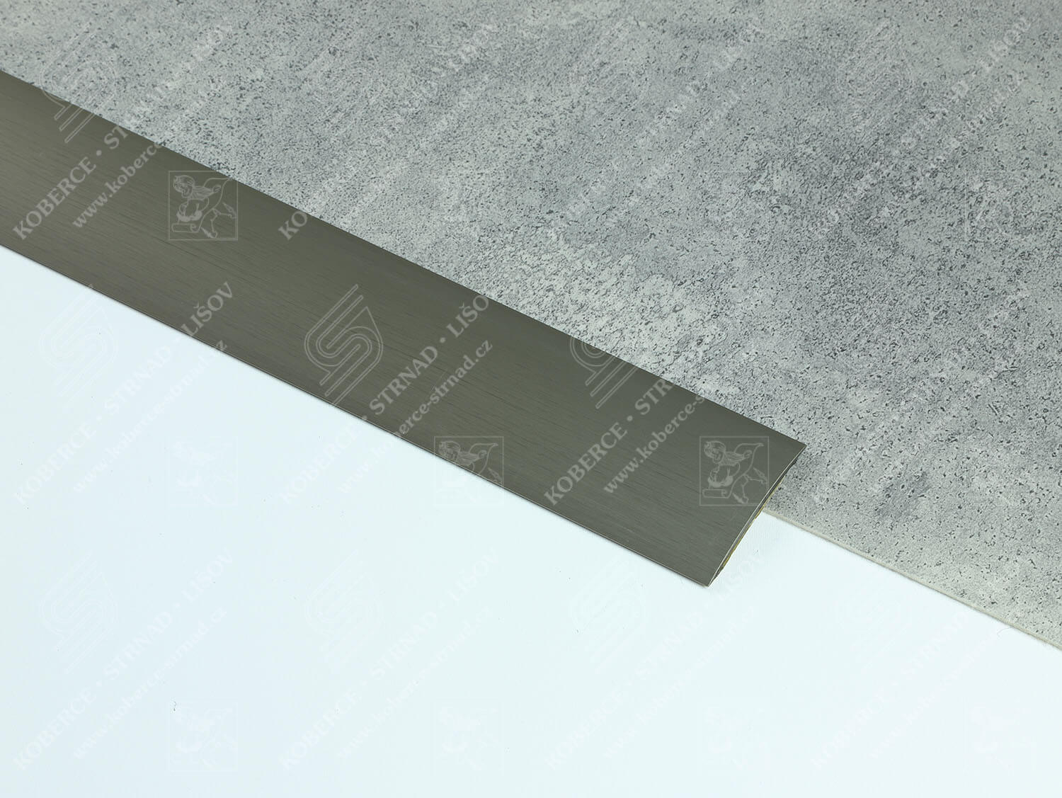 Oblouk 60 mm inox přechodová lišta samolepící