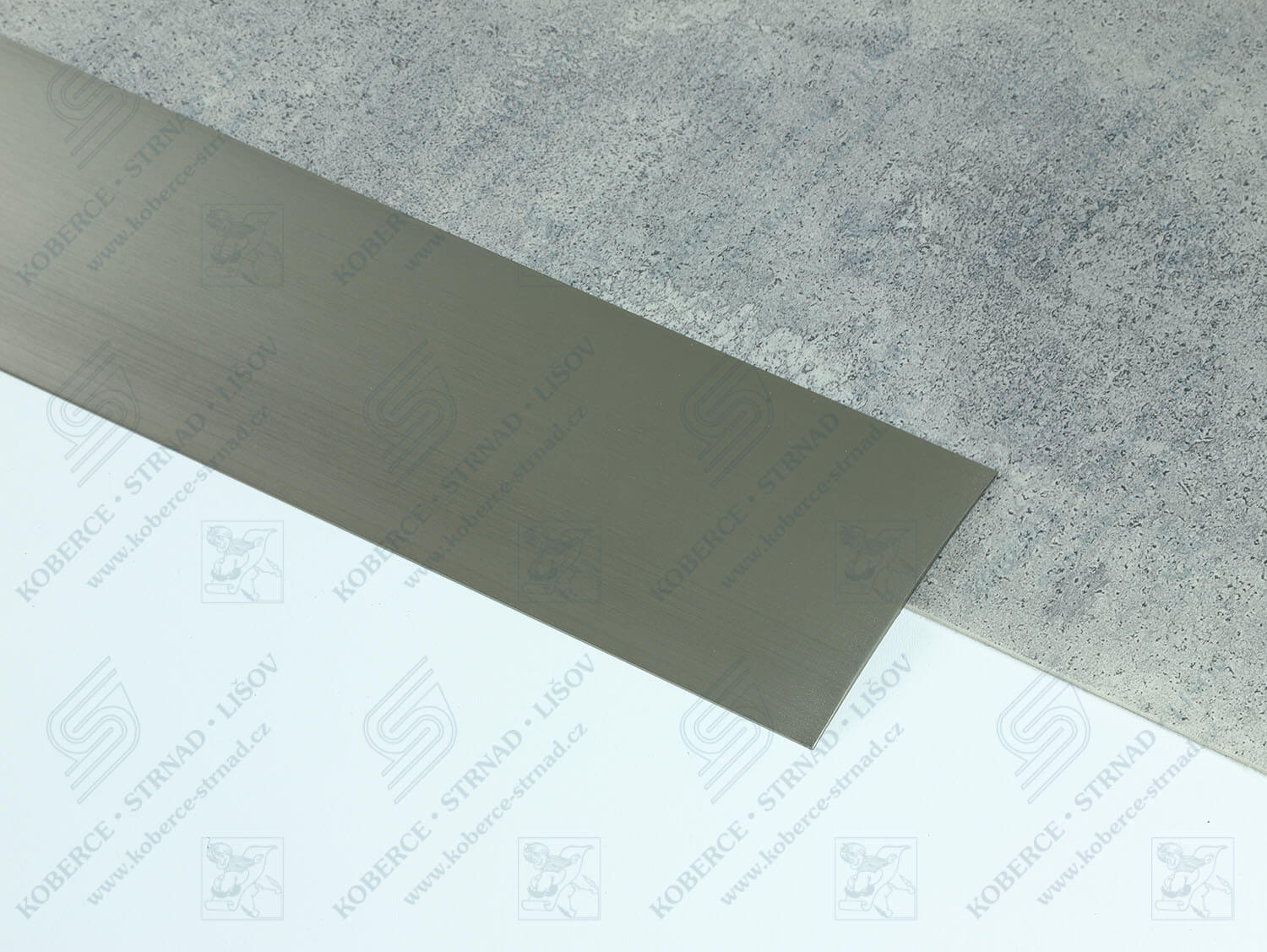 Oblouk 100 mm inox přechodová lišta k přilepení