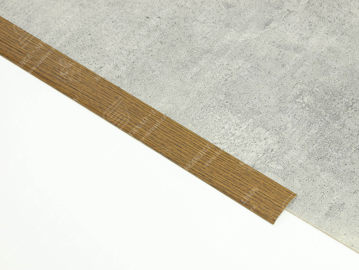 Plochá 38 mm H31 Dub tmavý přechodová lišta samolepící 01538315