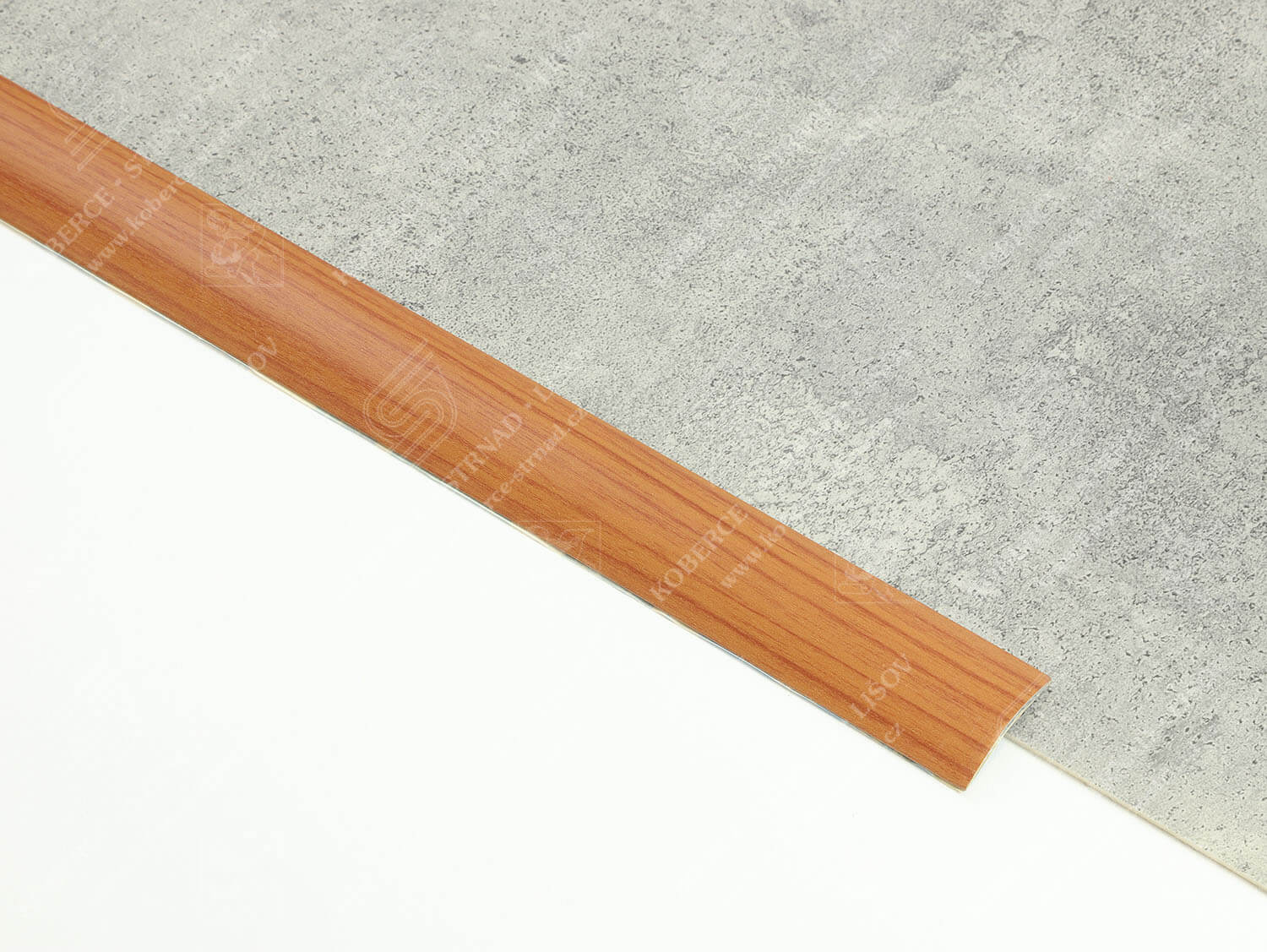 Oblouk 40 mm Profilpas 60 přechodová lišta samolepící 46227