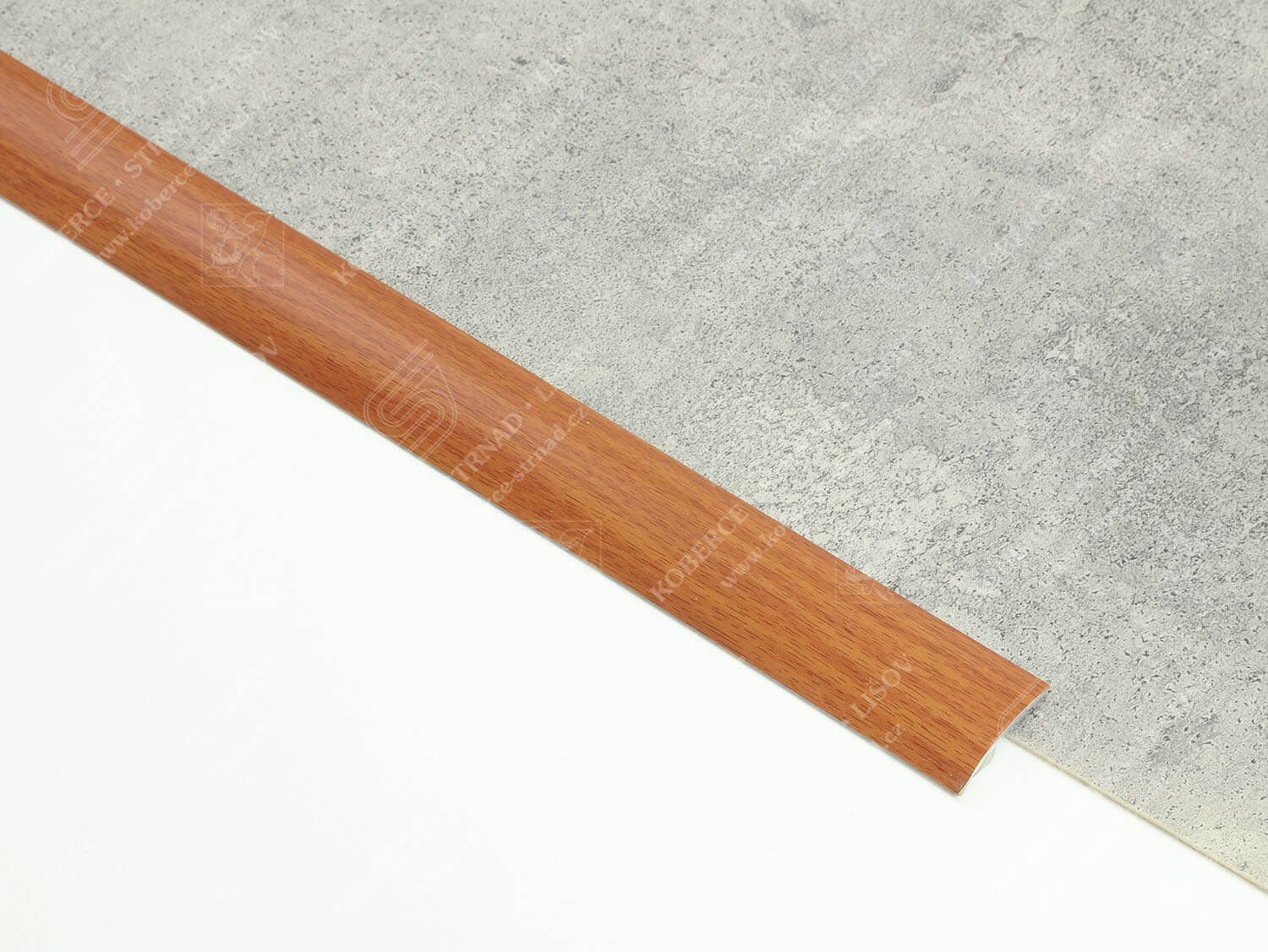 Oblouk 40 mm Profilpas 65 přechodová lišta samolepící 46228, 70431