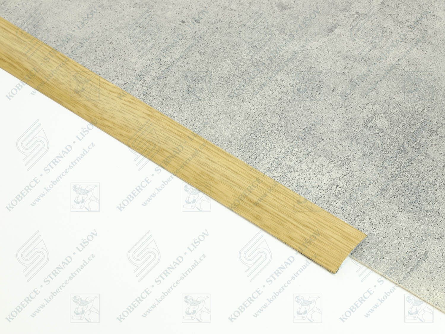 Oblouk 40 mm 1402 P25 dub světlý přechodová lišta samolepící