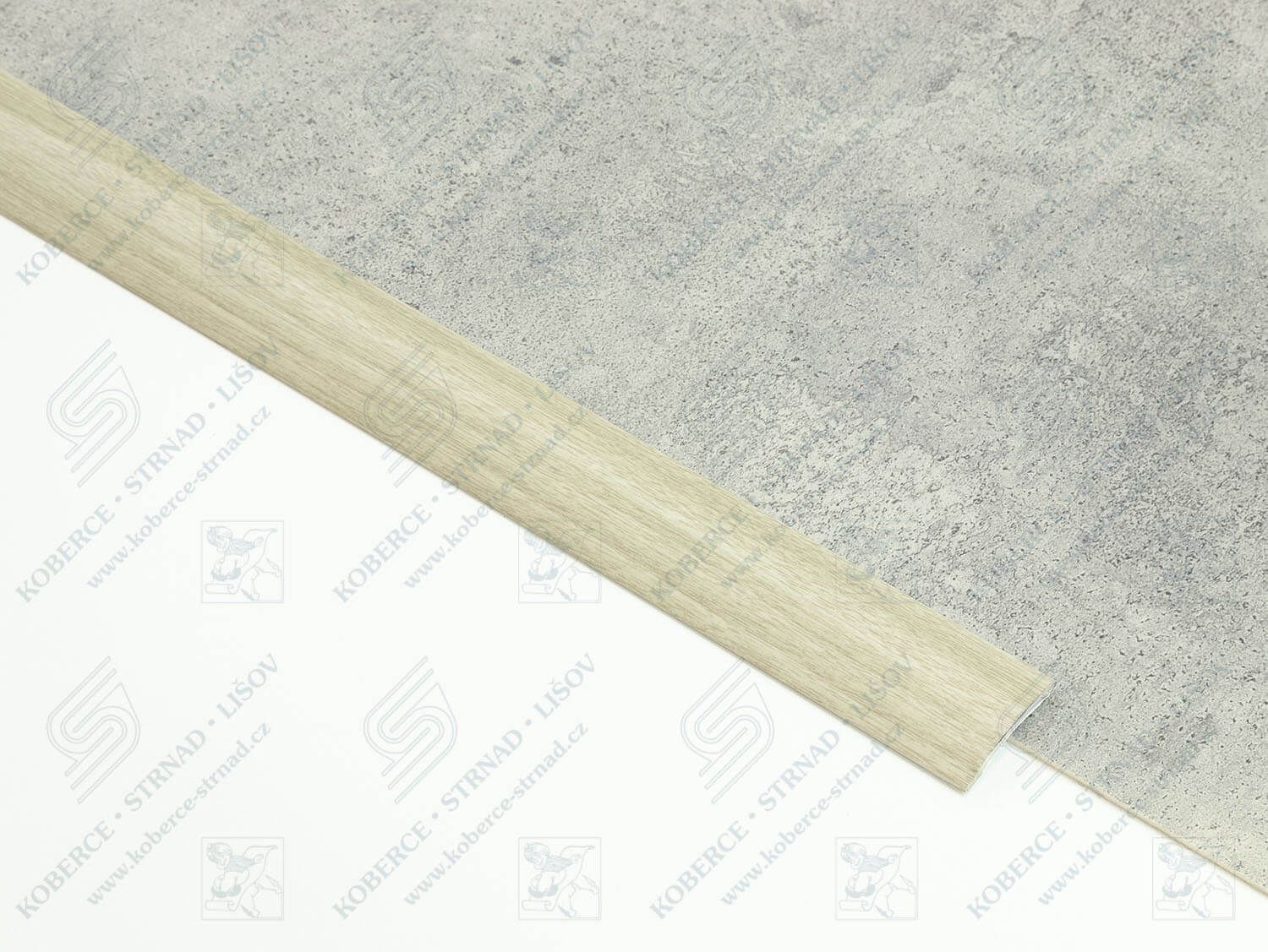 Oblouk 40 mm E904 dub artický přechodová lišta samolepící