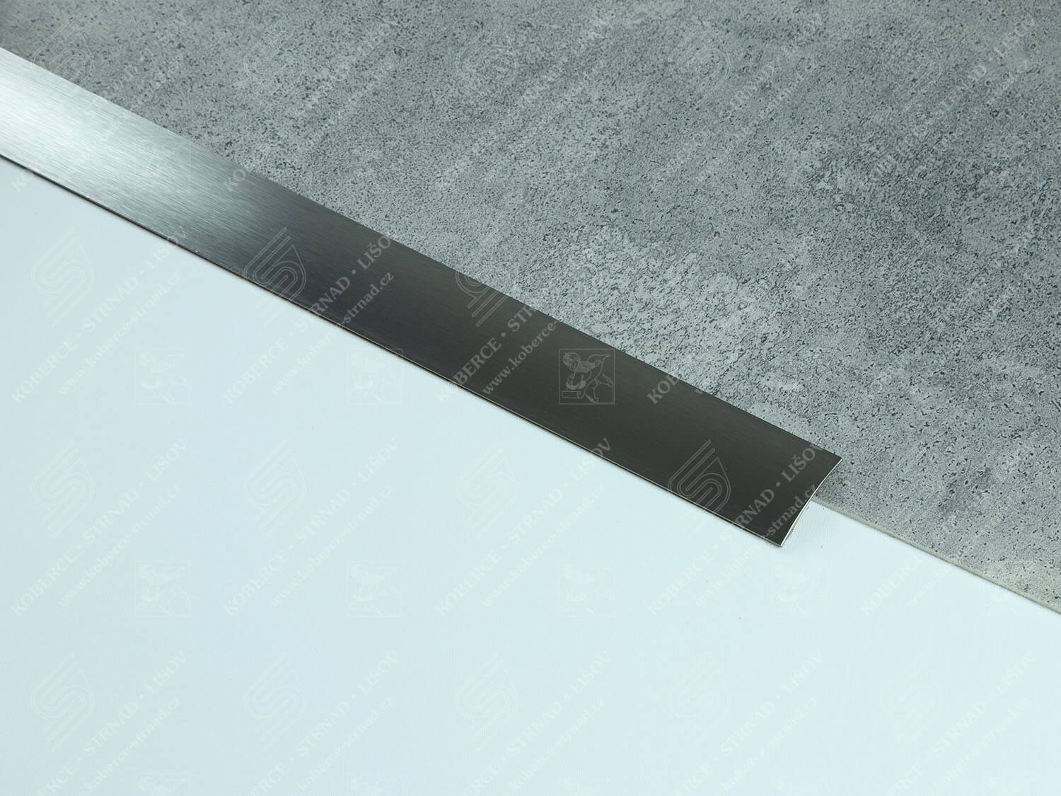 Oblouk 37 mm nerez matná zátěžová přechodová lišta samolepící