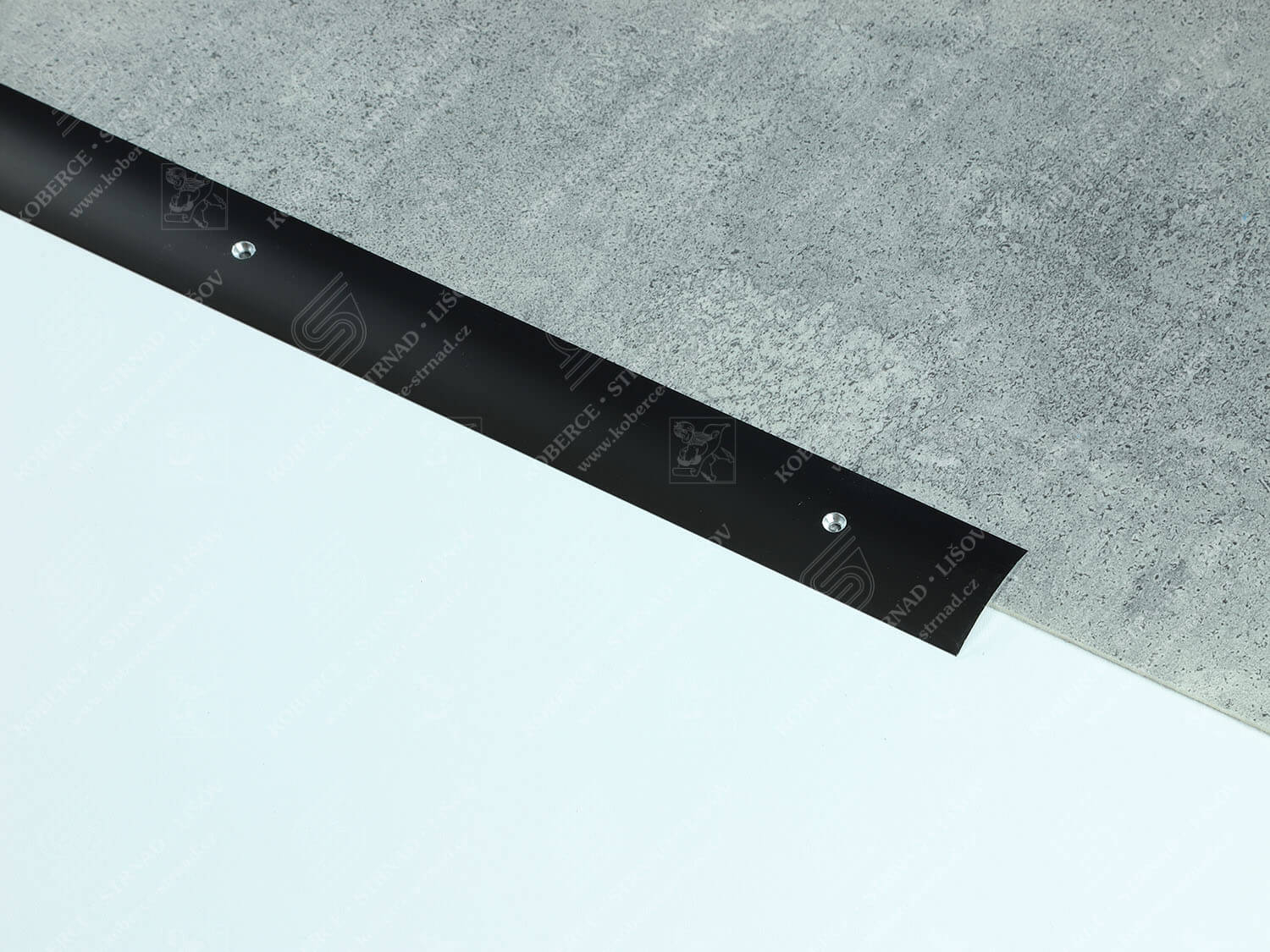 Oblouk 37 mm tmavý bronz přechodová lišta vrtaná