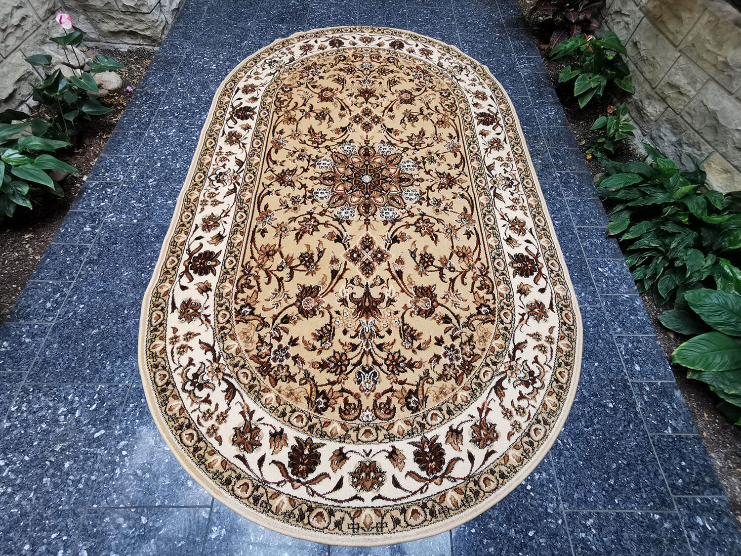 Samir béžový ovál