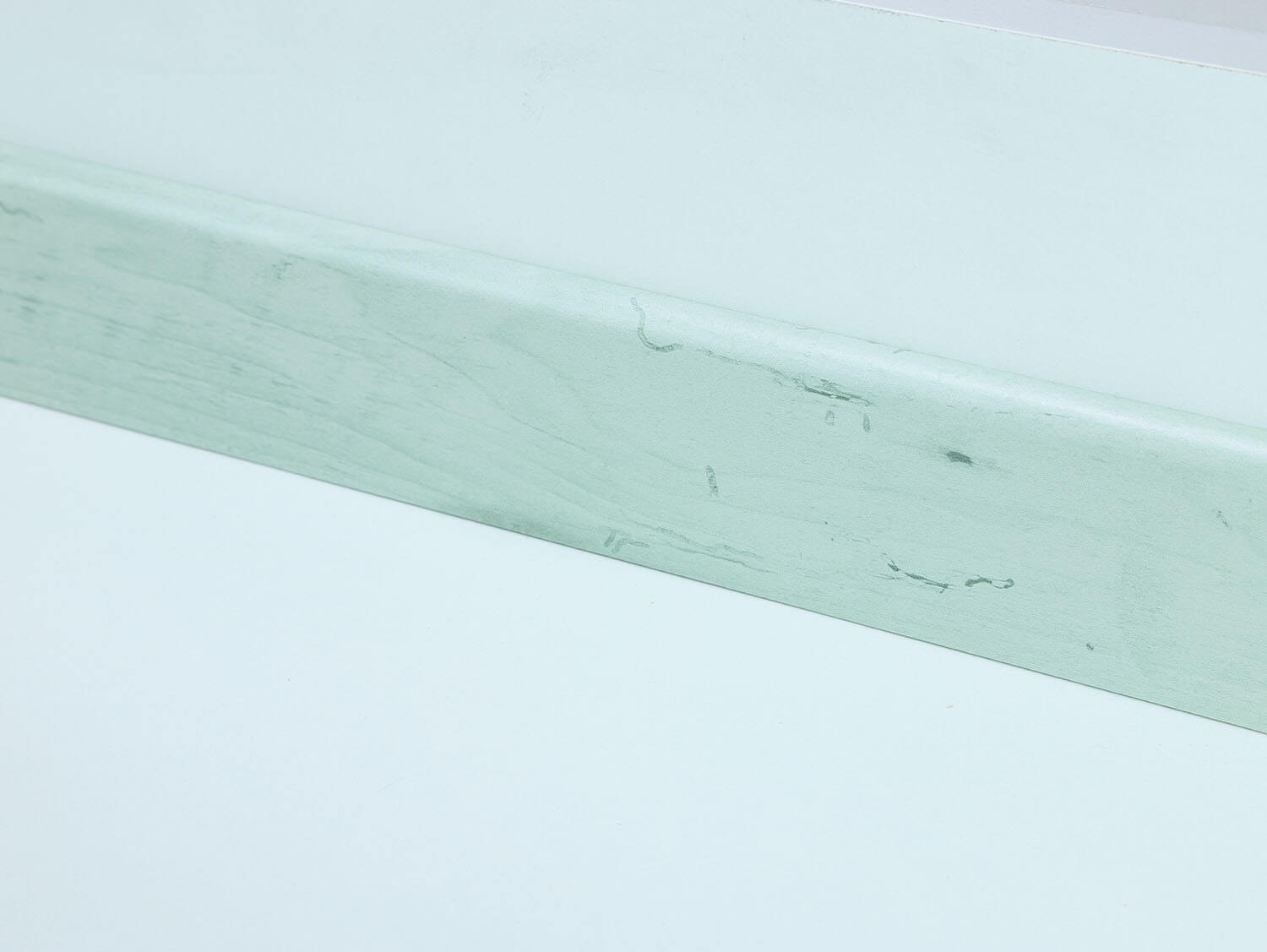 Berry HDF60 PL069 soklová lišta