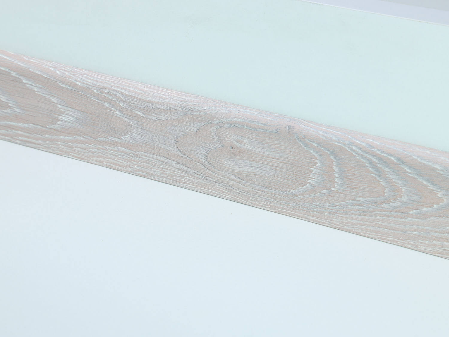 Berry HDF60 PL265 soklová lišta