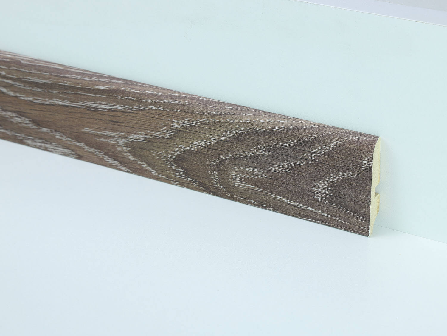 Berry HDF60 PL268 soklová lišta