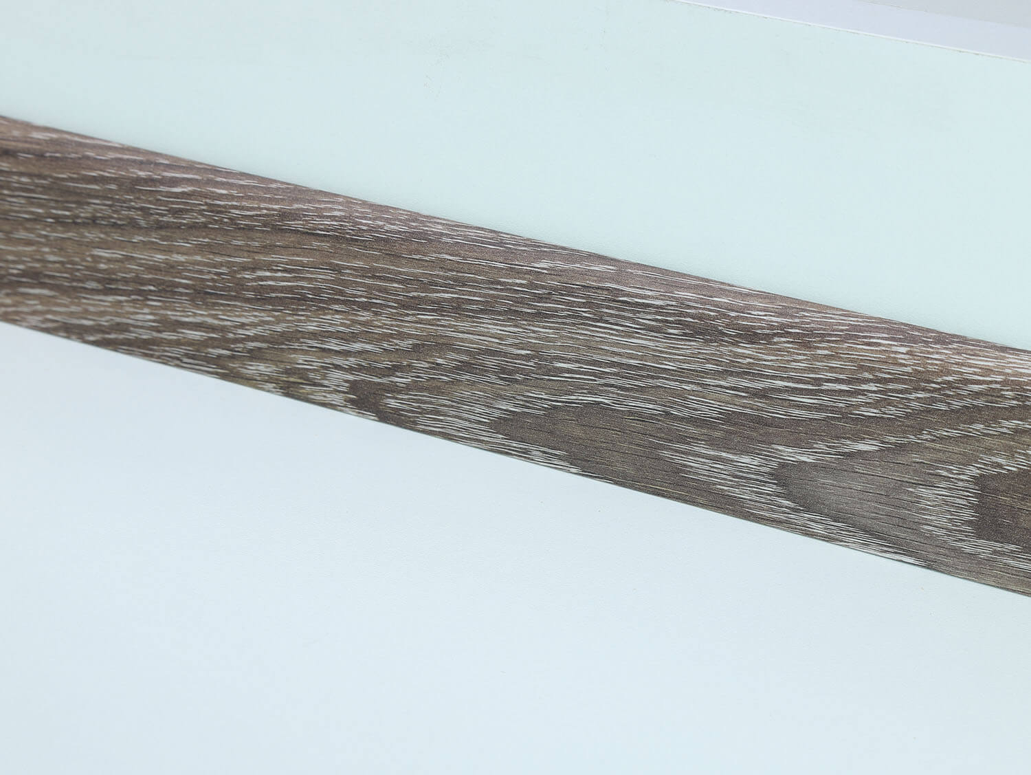 Berry HDF60 PL268 soklová lišta