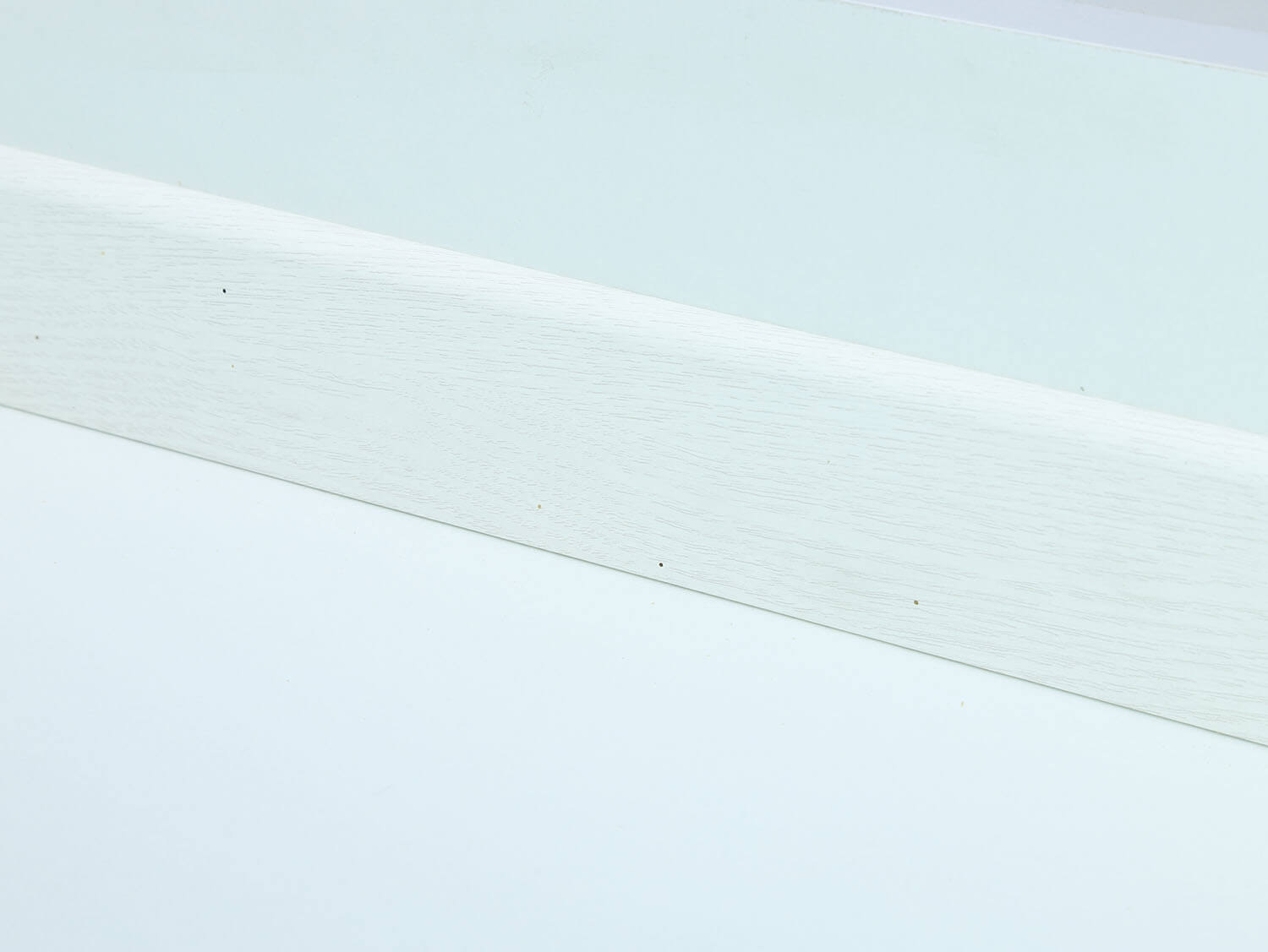 Berry HDF60 9320-3866 soklová lišta