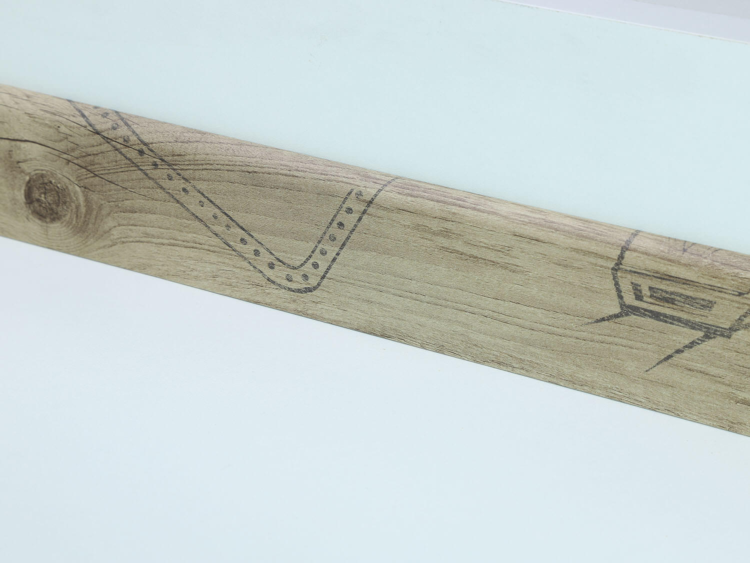 Berry HDF60 9320-3886 soklová lišta