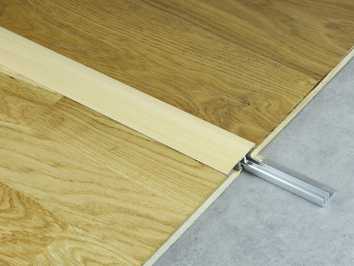 588 H40 Javor Küberit 06288400-05