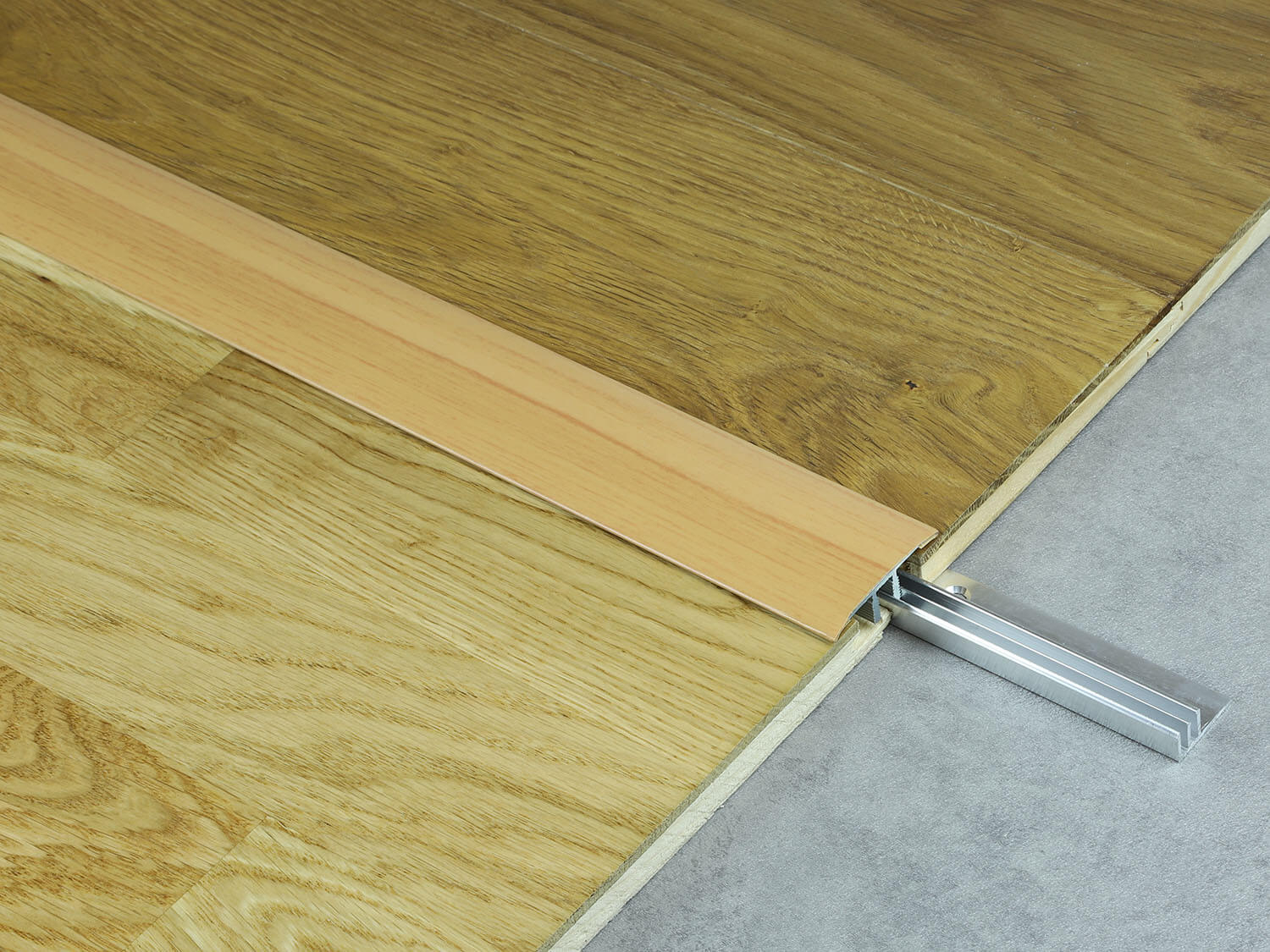 588 H90 Třešeň Küberit 06288900-05