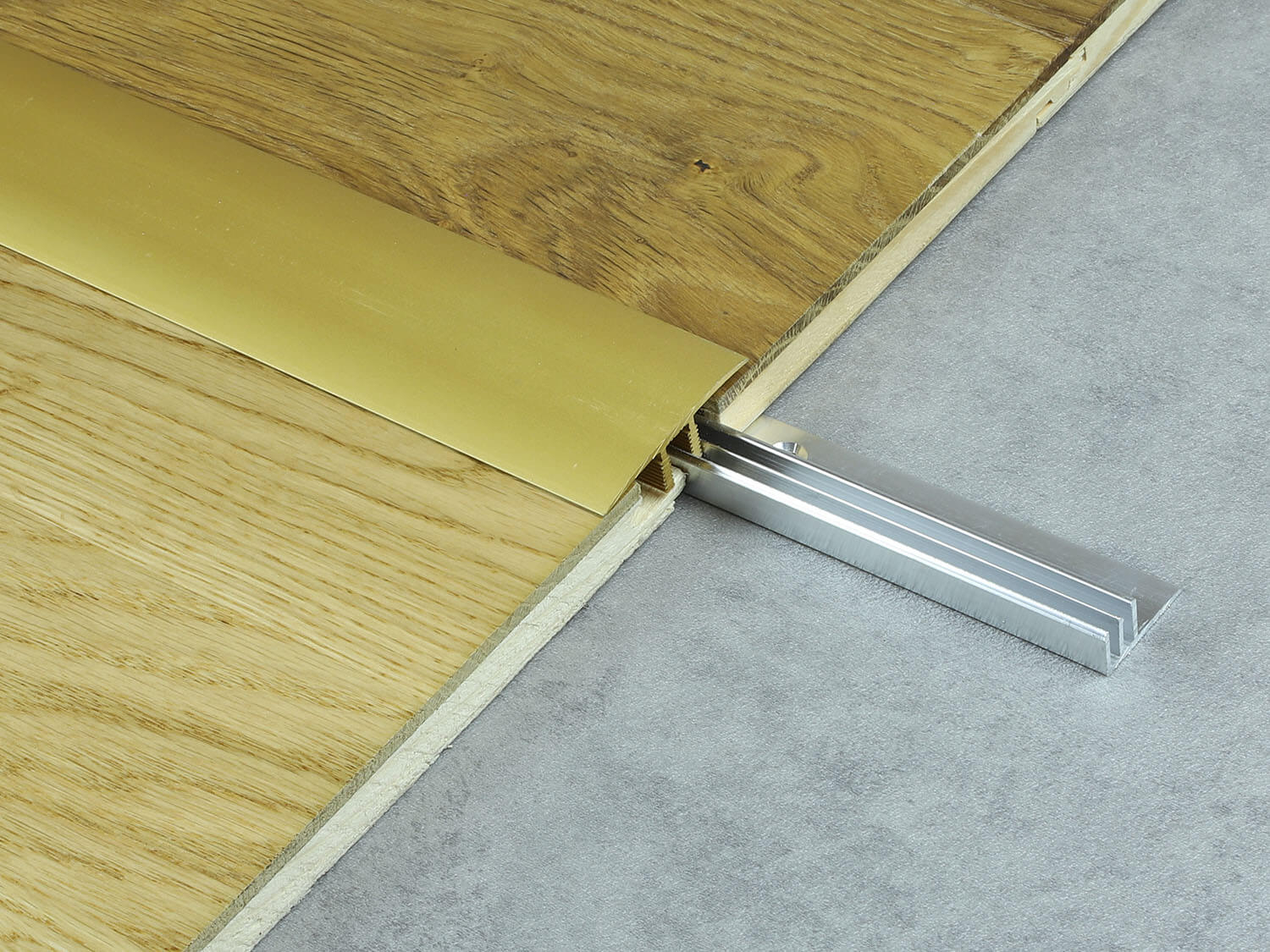 588 zlatý + základ Küberit 06288050-55