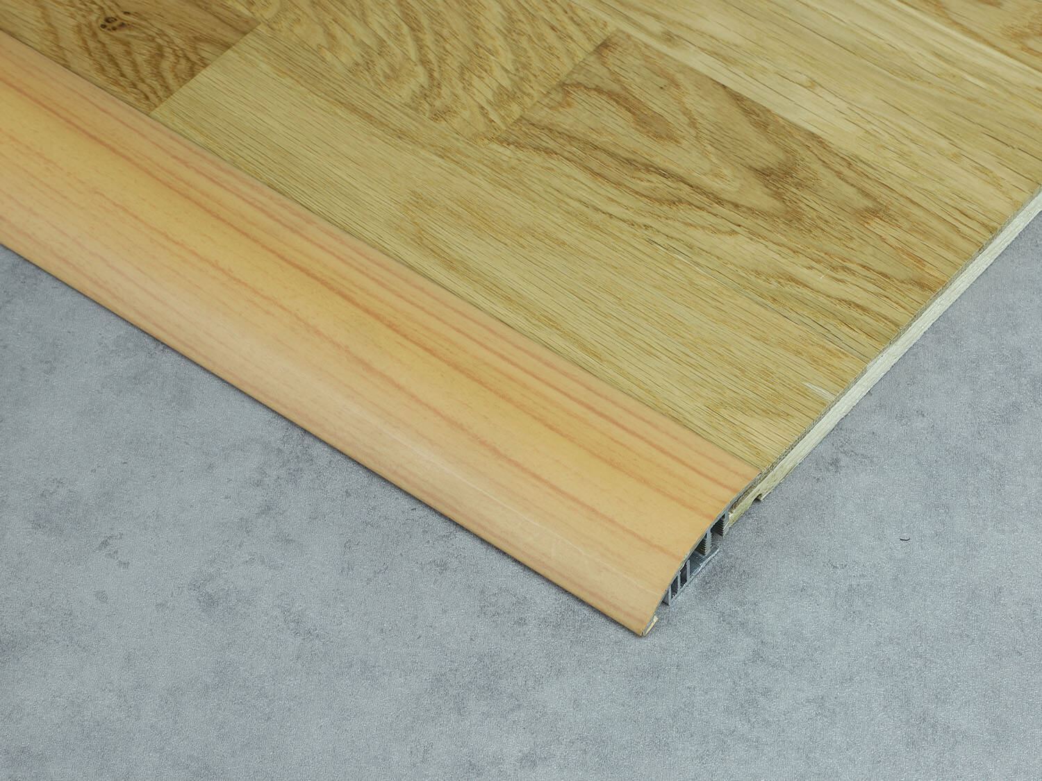 586 H90 Třešeň Küberit 06286905