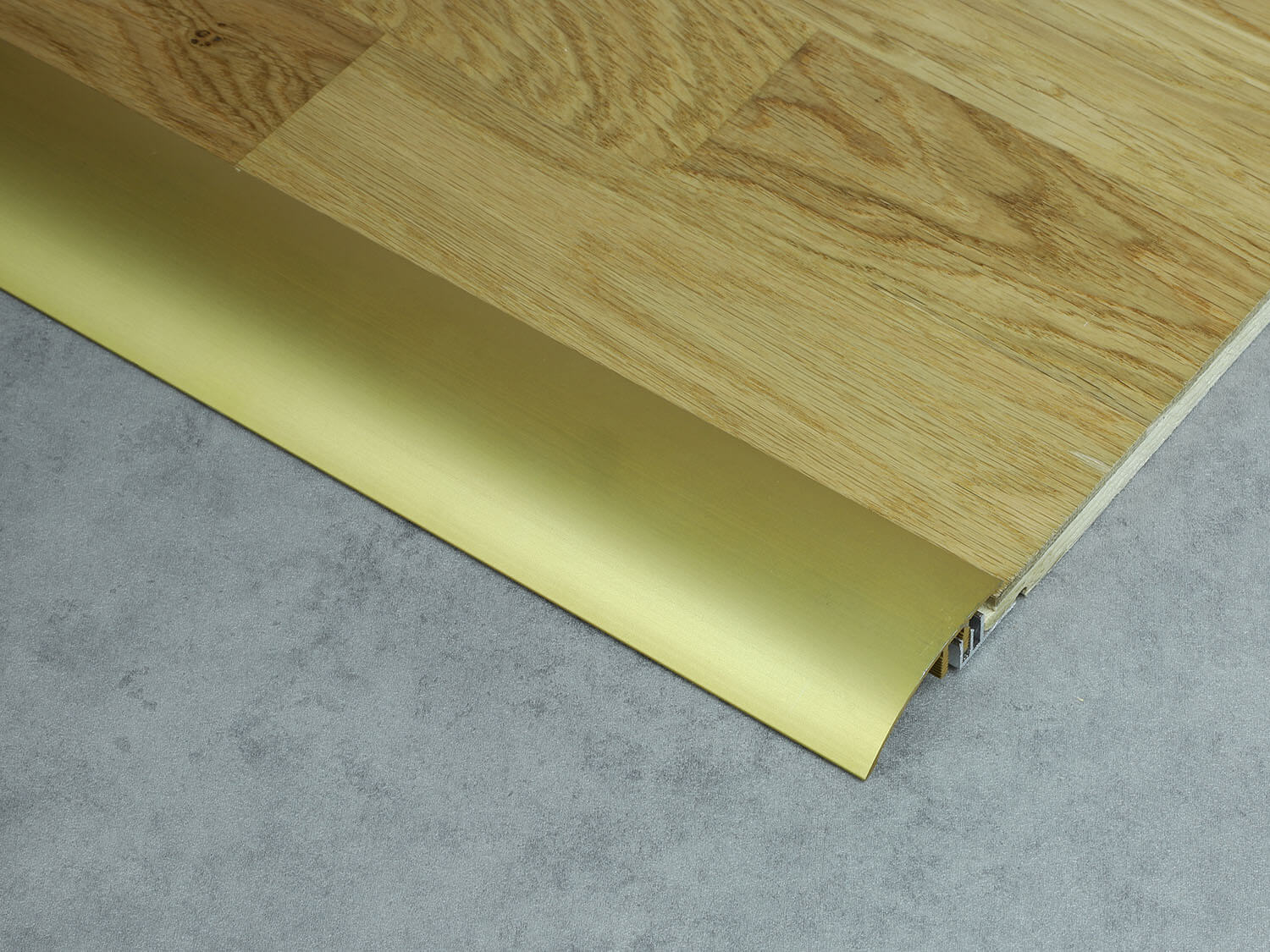 586 zlatá Küberit 06286055