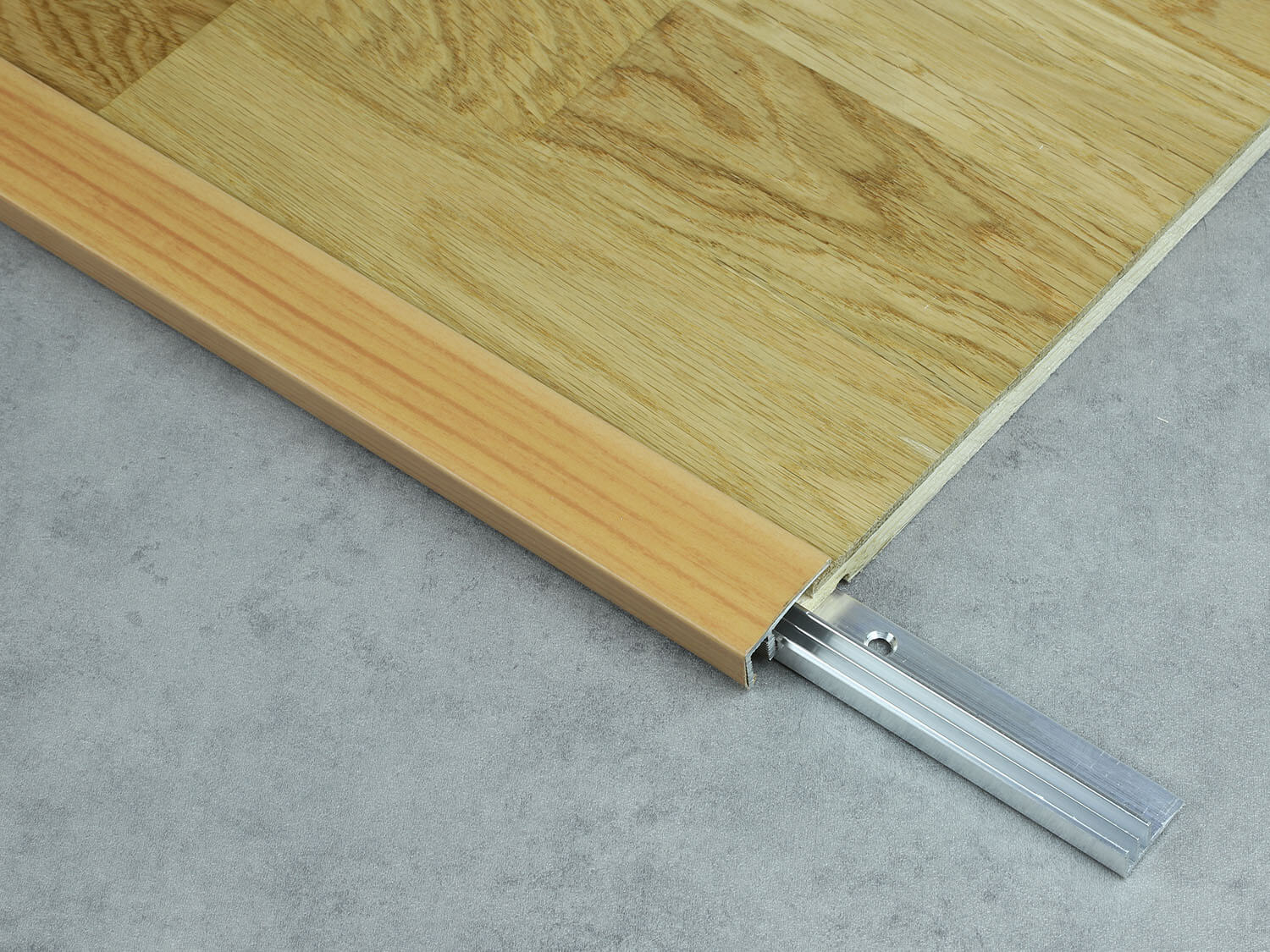 587 H90 Třešeň Küberit 06287900-05