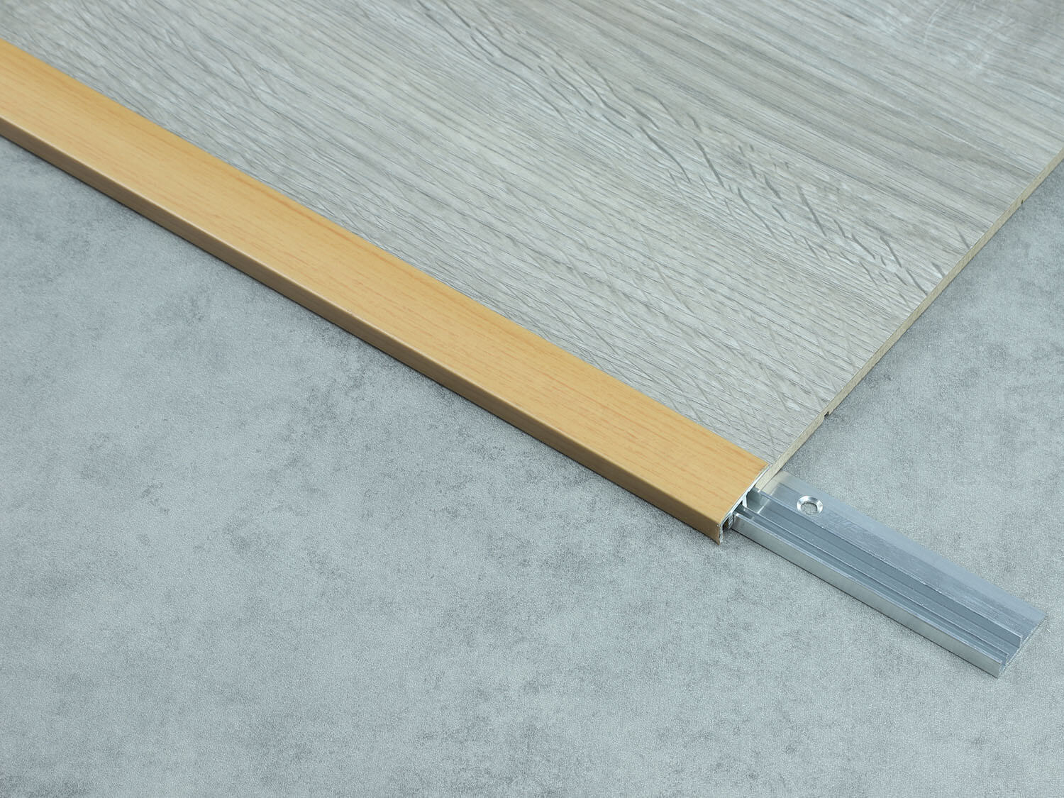 587L H90 Třešeň Küberit 06187900-05