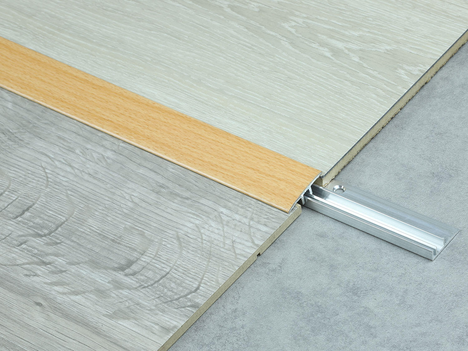 588L H20 Buk tmavý pařený Küberit 06188200-05