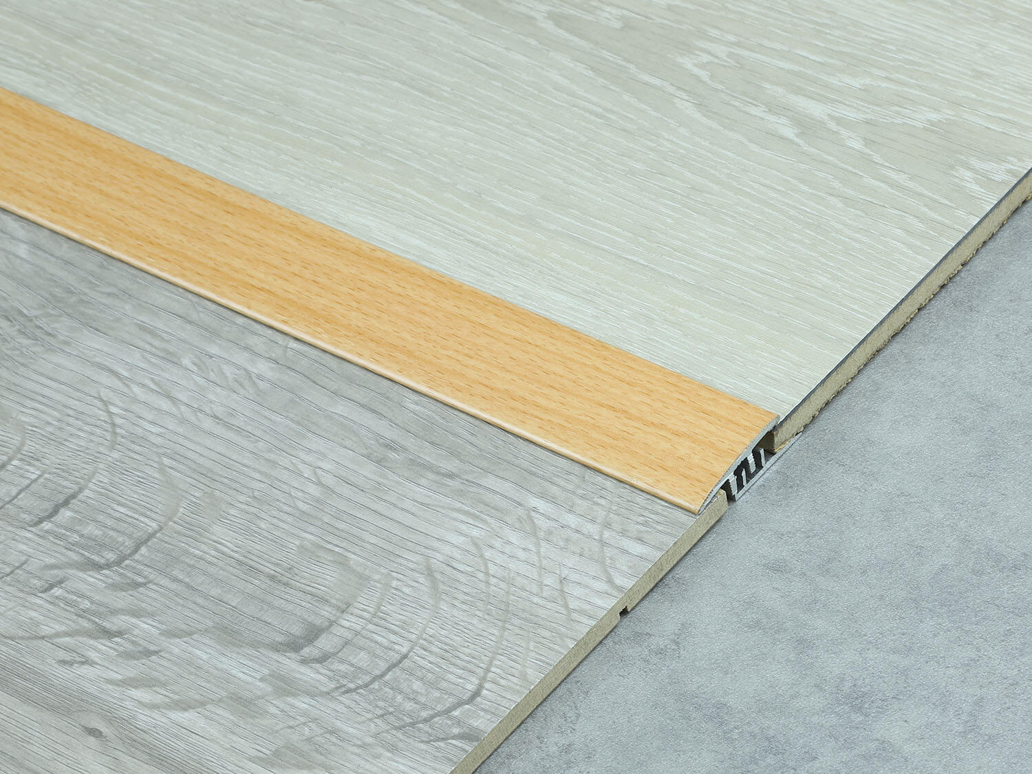 588L H20 Buk tmavý pařený Küberit 06188200-05