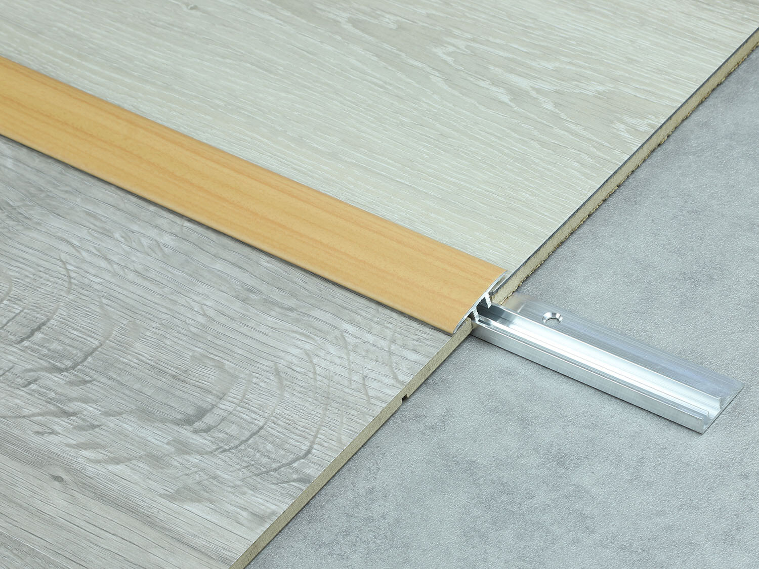 588L H90 Třešeň Küberit 06188900-05