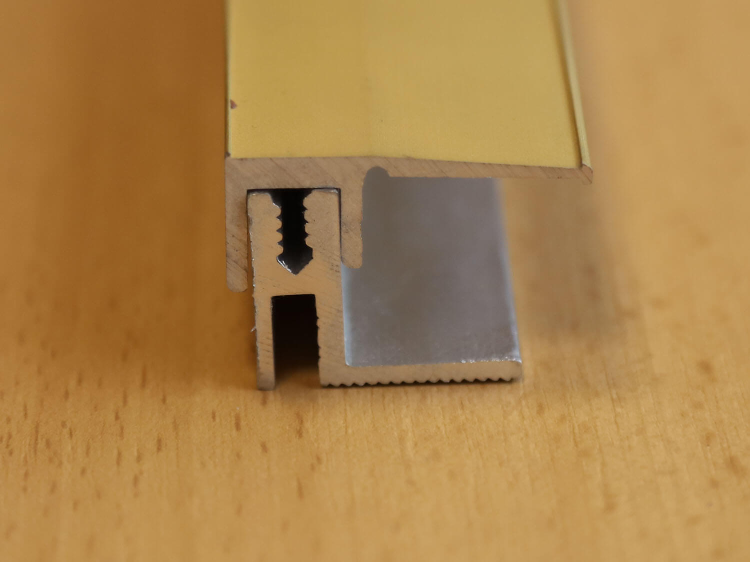 387SH zlatý Küberit 08687050-55