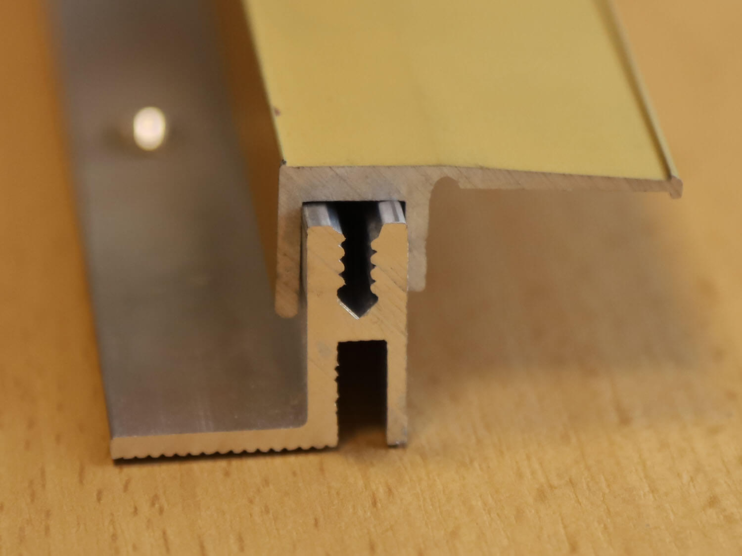 387SH zlatý Küberit 08687050-55