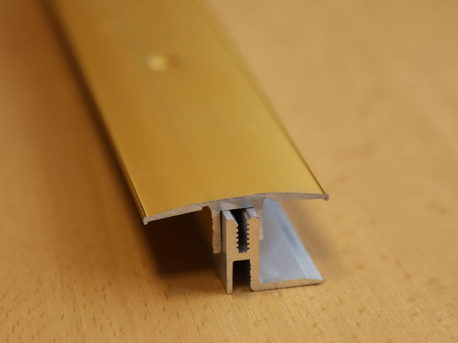 388SH zlatý Küberit 08688050