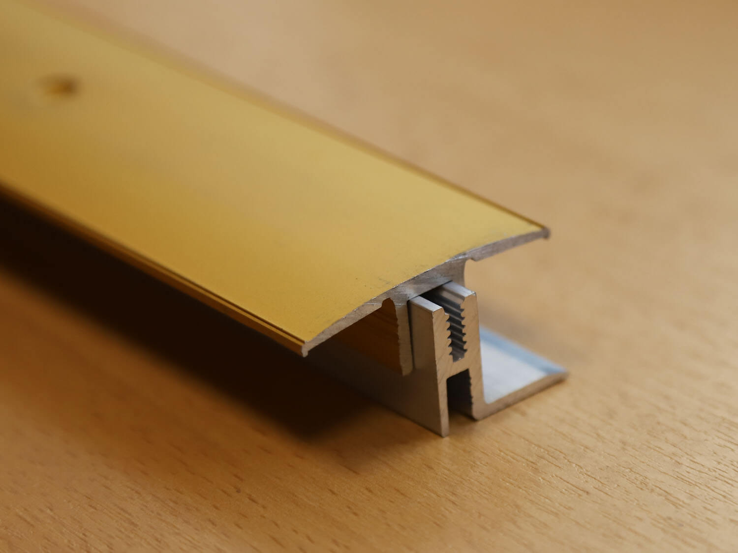 388SH zlatý Küberit 08688050