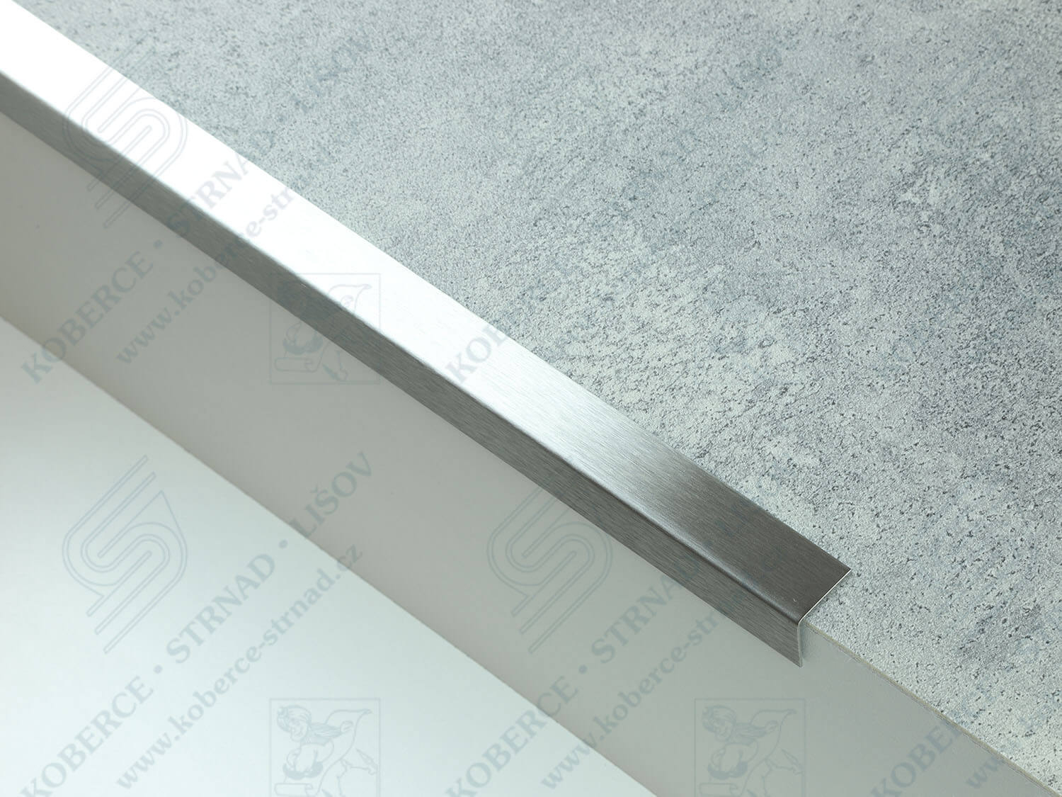 Nerezová hrana 20x20 mm matná broušená ocel 44812-9