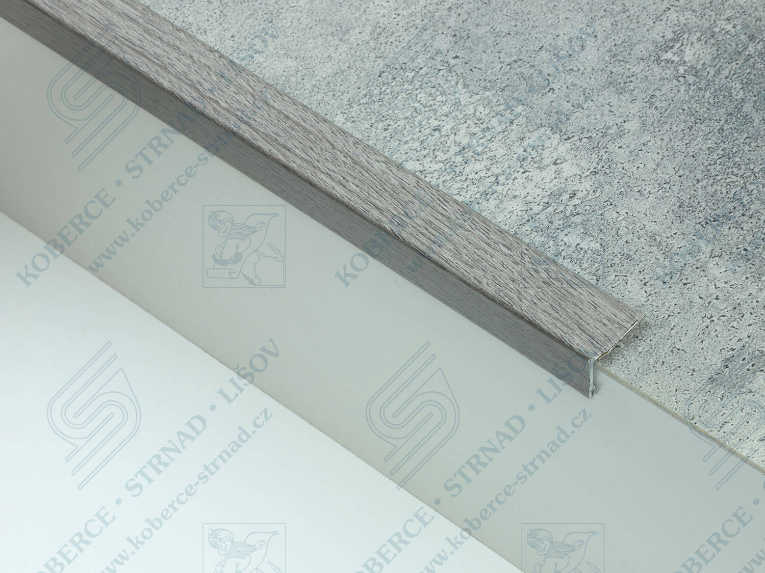 Schodová hrana 24,5x20 mm H61 dub šedý