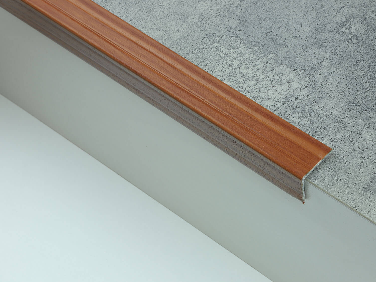 Schodová hrana 30x24,5 mm Profilpas 60 - 75960