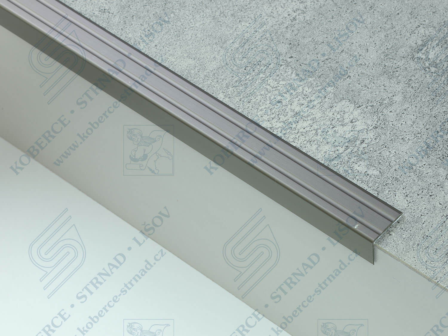 Schodová hrana 30x24,5 mm inox oboustranná