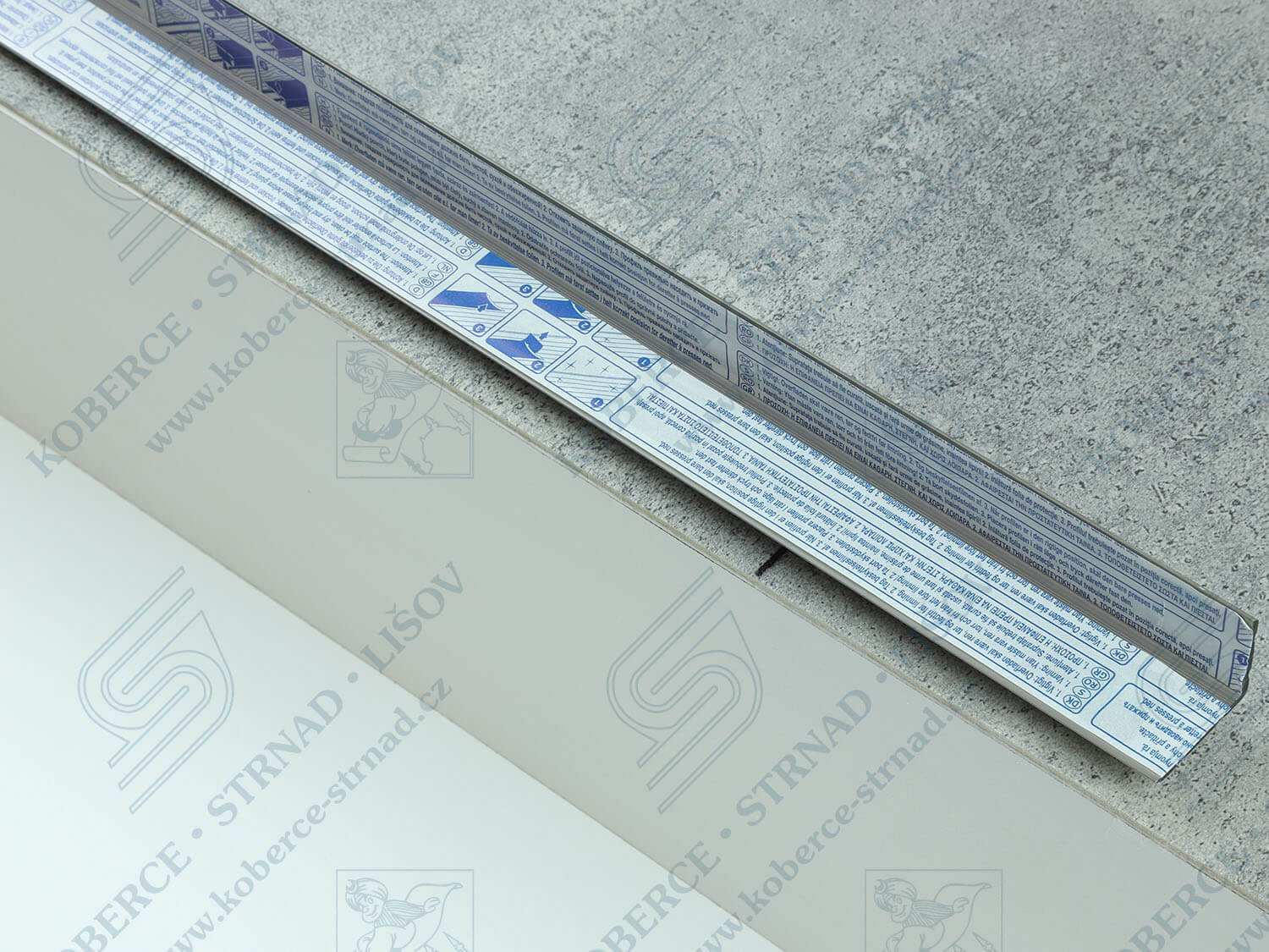 Schodová hrana 30x24,5 mm inox oboustranná