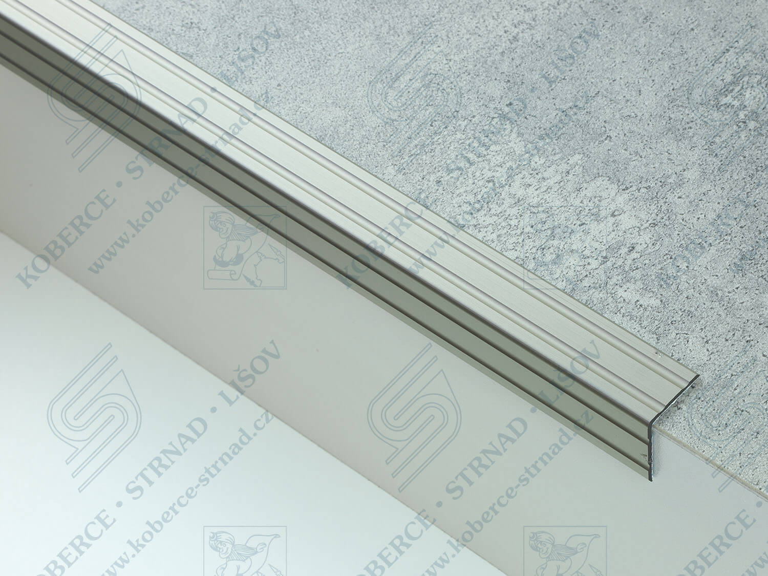 Schodová hrana 30x24,5 mm inox oboustranná