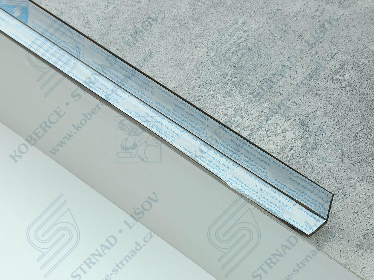 Schodová hrana 24,5x19 mm bronz oboustranná